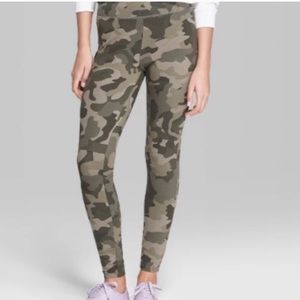 (2) Wild Fable Camo Leggings